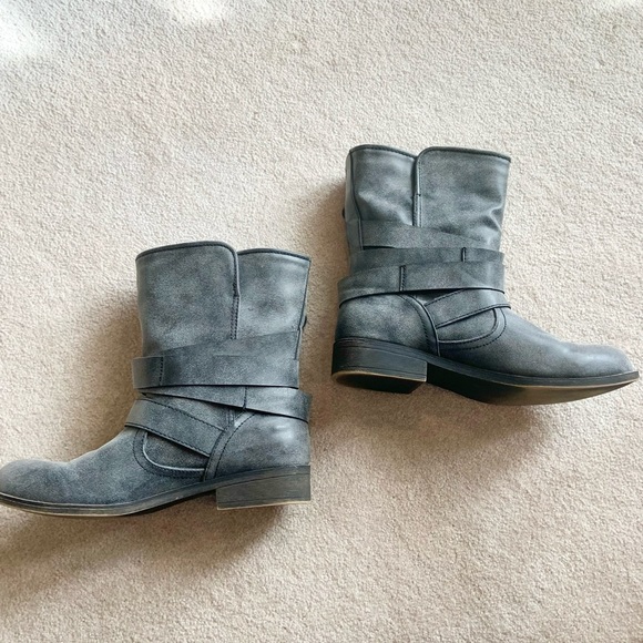 Steve Madden boots - Picture 2 of 4